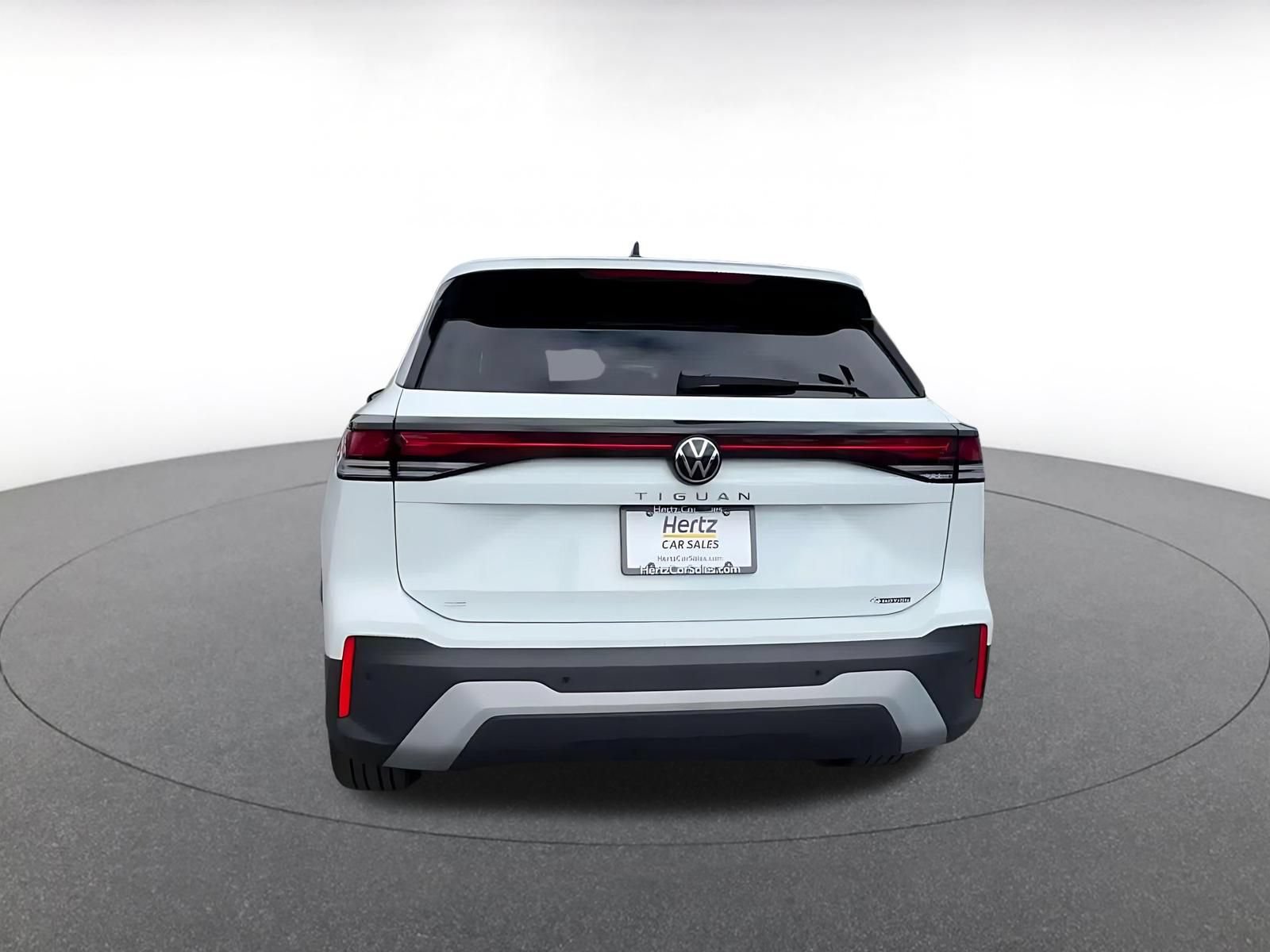 Thumbnail: 2026 Volkswagen Tiguan - 10