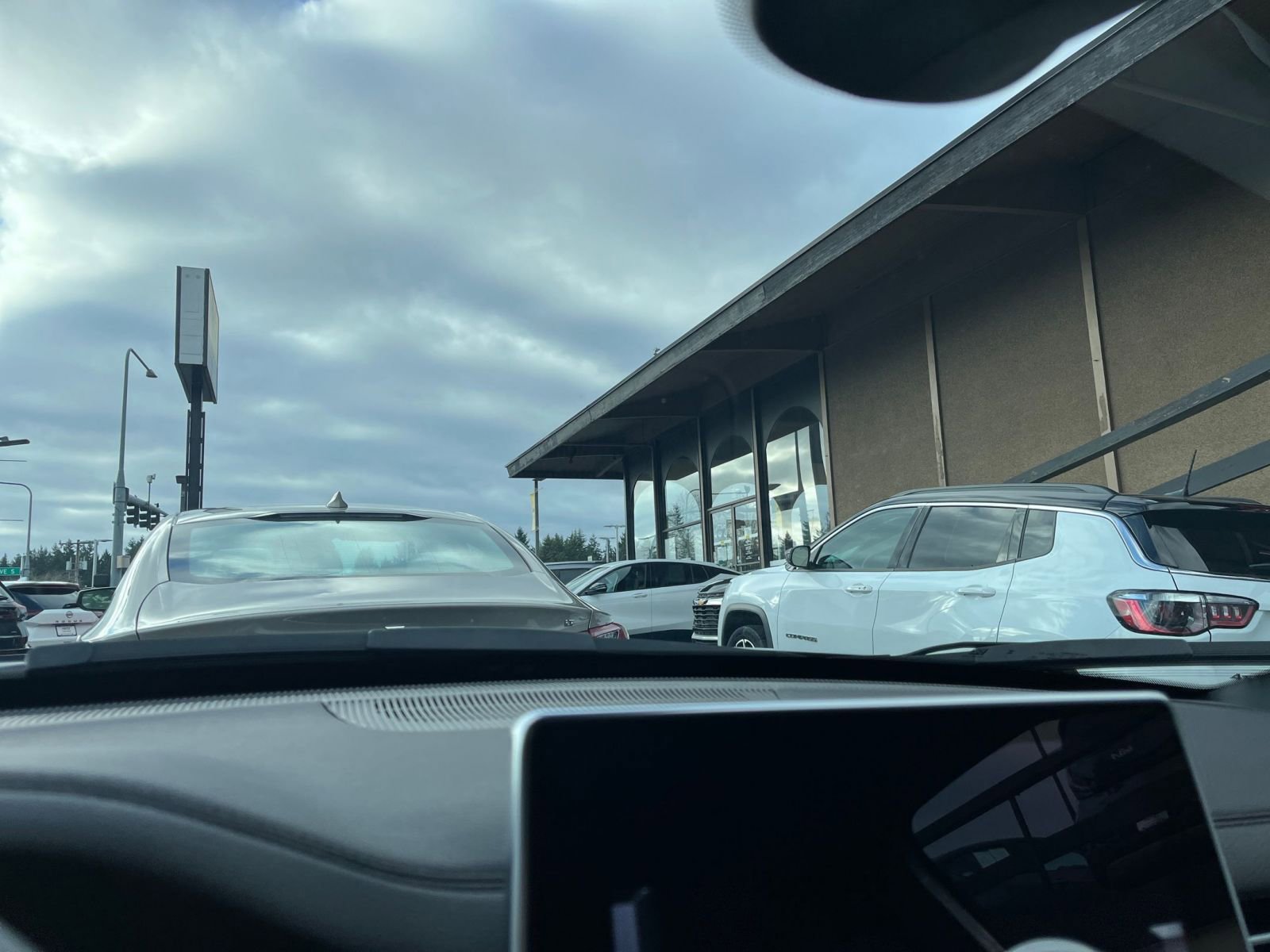 Thumbnail: 2025 Jeep Compass - 17