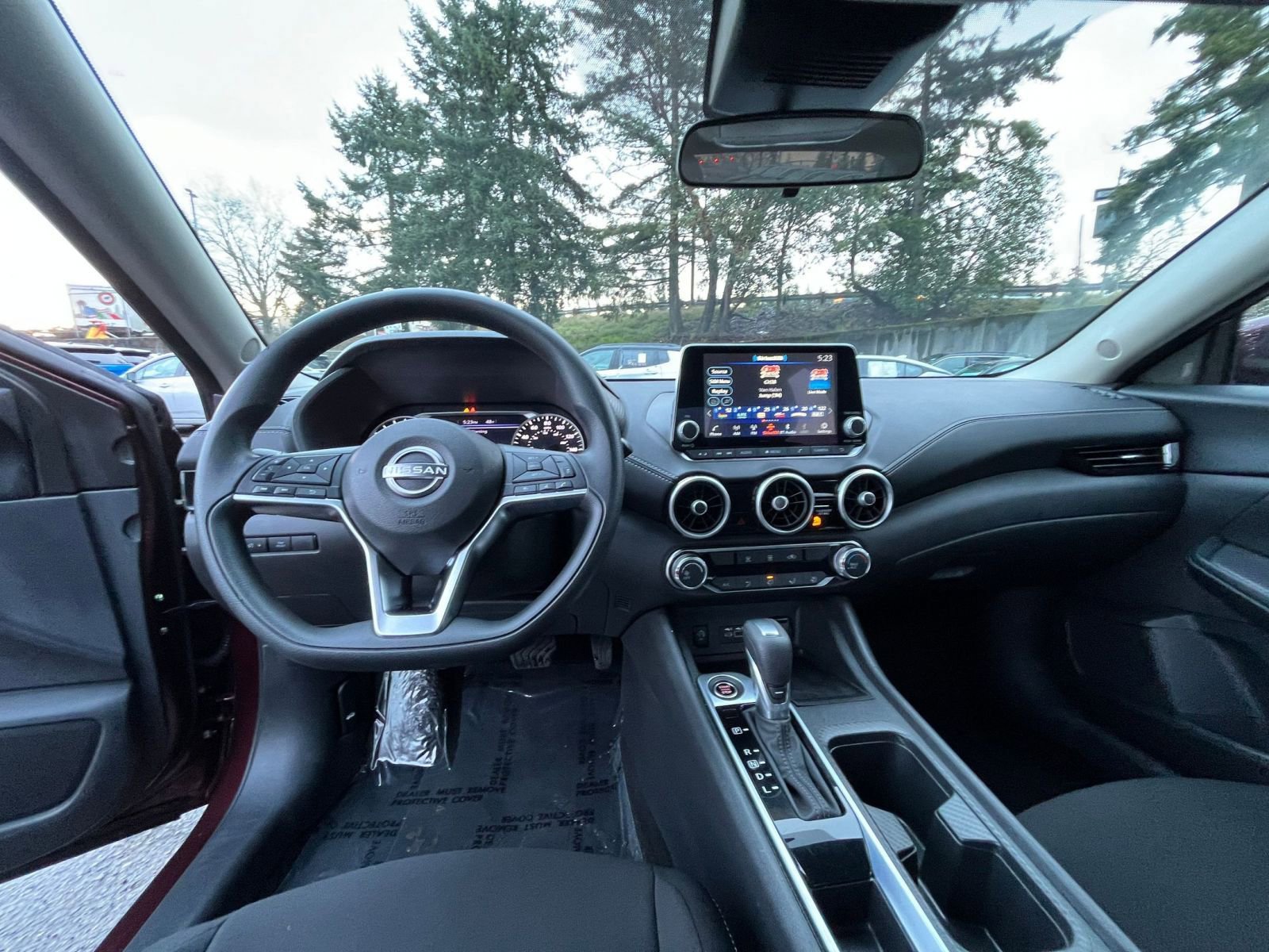 Thumbnail: 2025 Nissan Sentra - 33