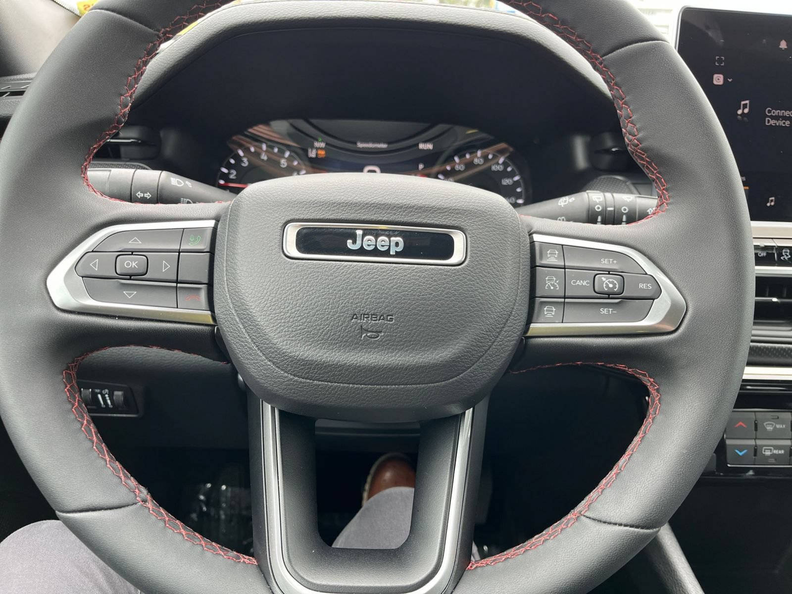 Thumbnail: 2025 Jeep Compass - 23