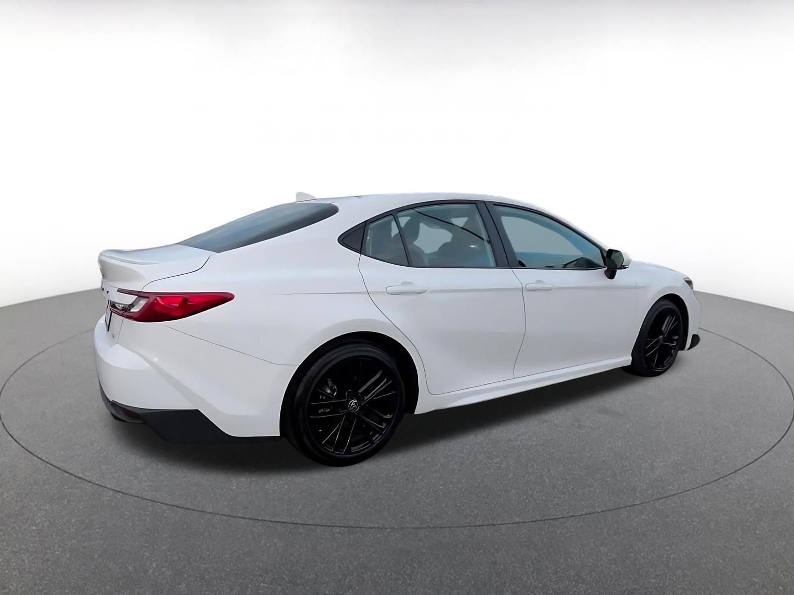 Thumbnail: 2025 Toyota Camry - 15