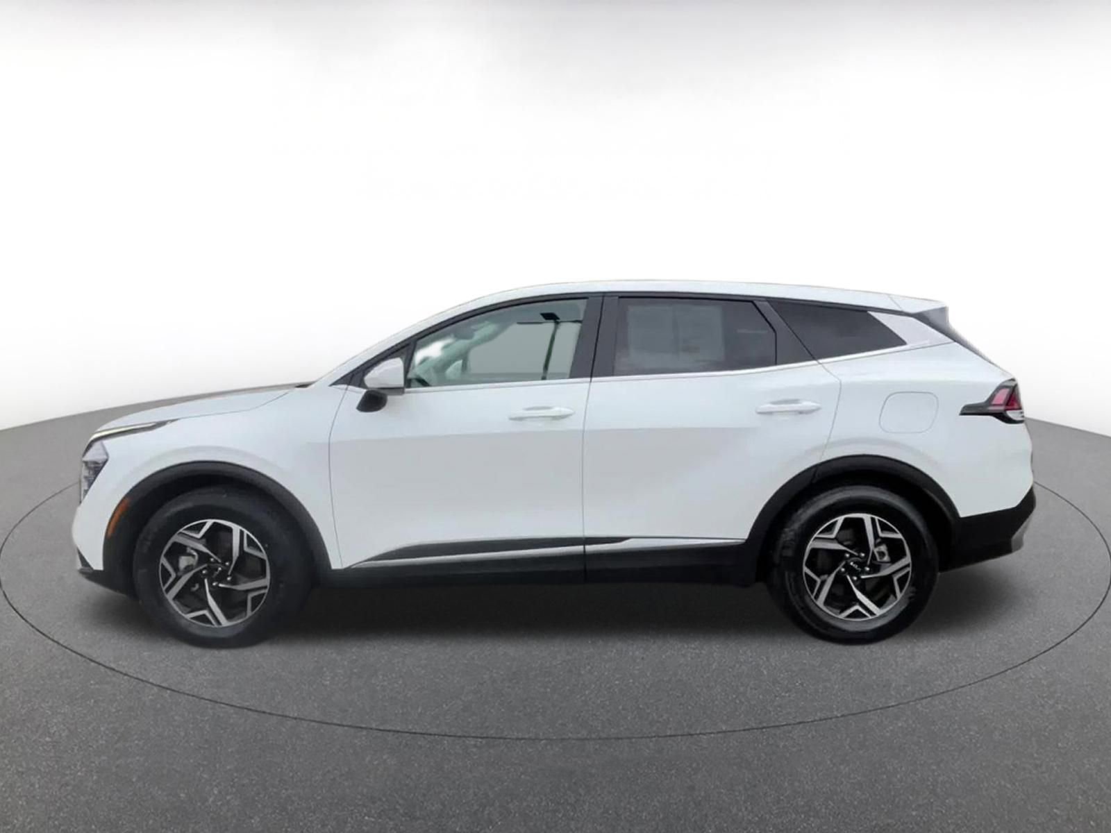 Thumbnail: 2025 Kia Sportage - 9