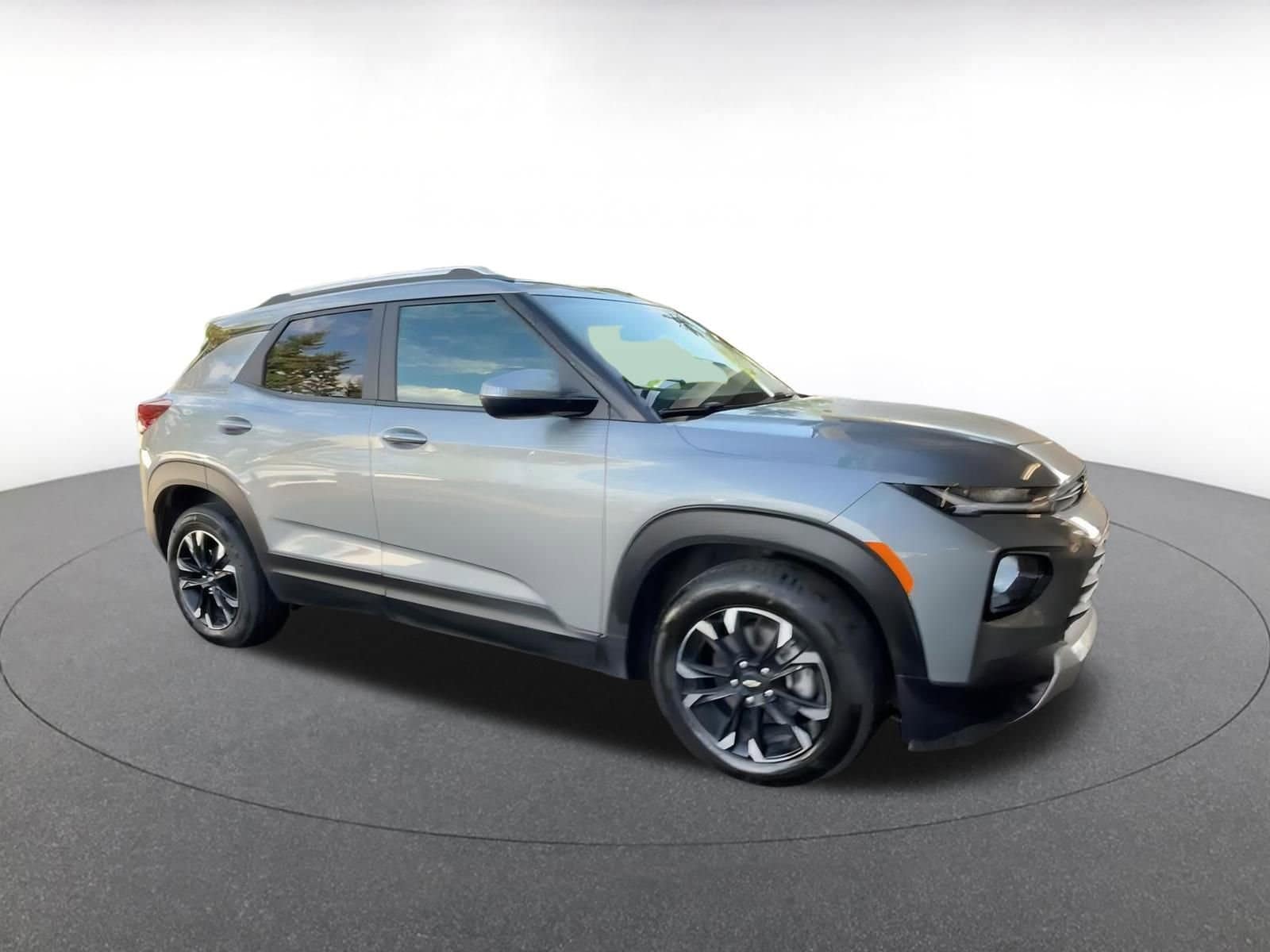 Thumbnail: 2023 Chevrolet TrailBlazer - 2