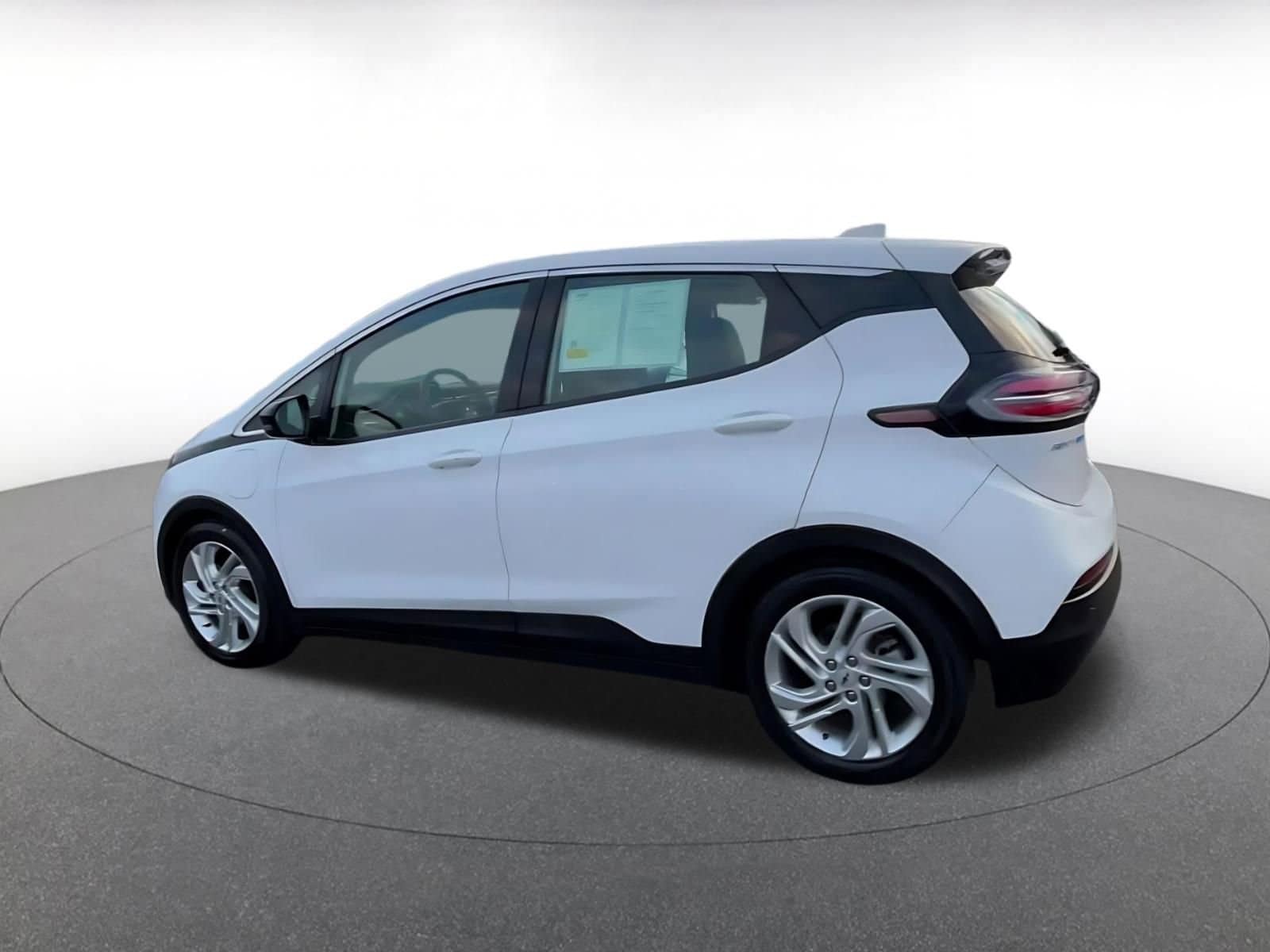 Thumbnail: 2023 Chevrolet Bolt EV - 10