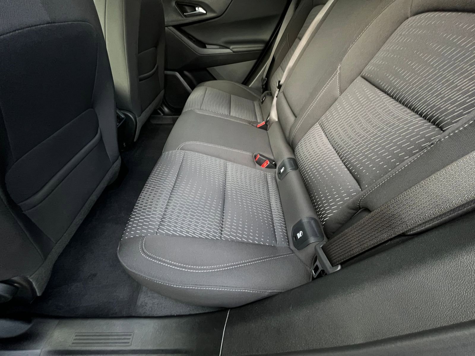 Thumbnail: 2025 Chevrolet Equinox - 25