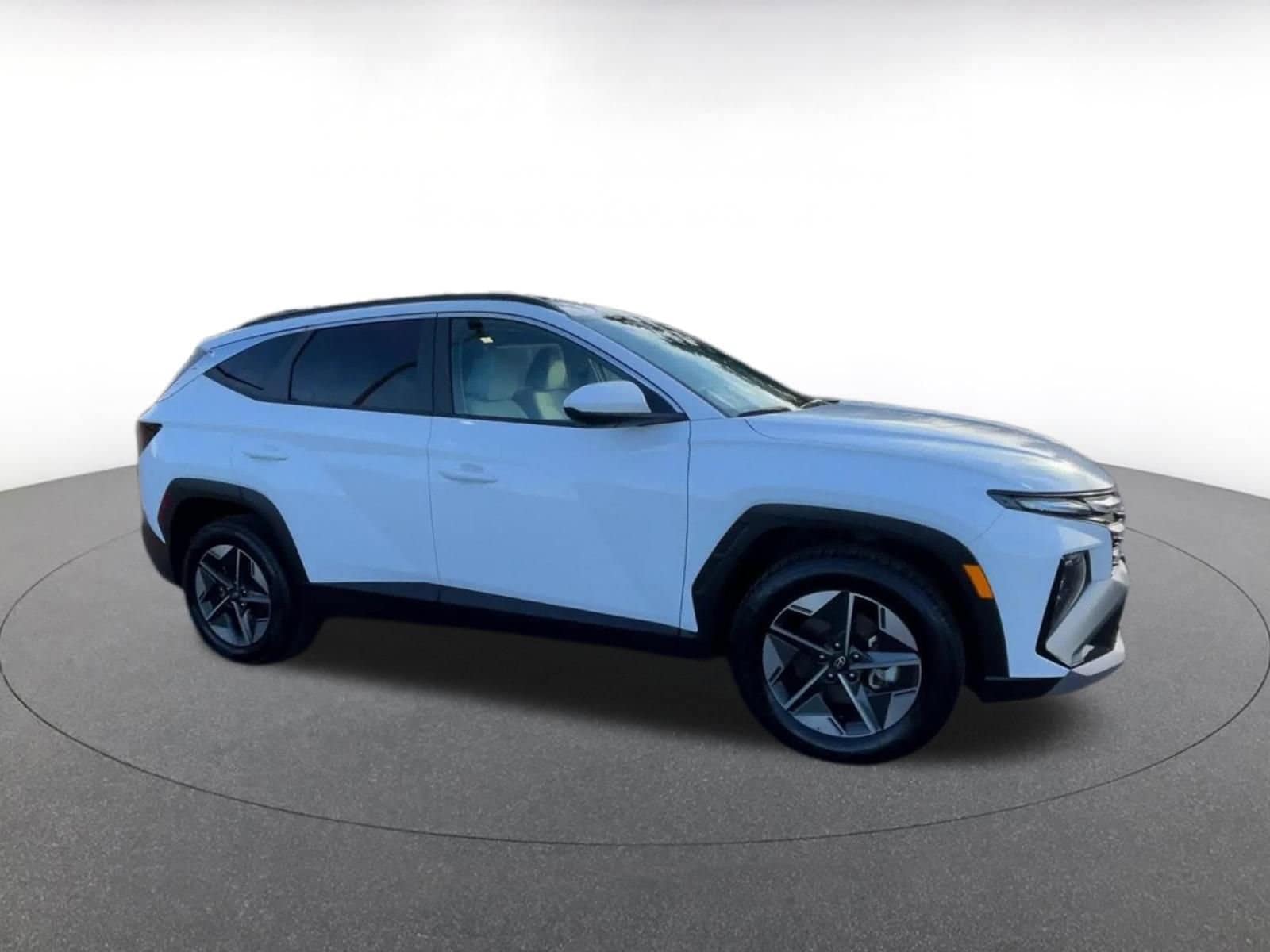 Thumbnail: 2025 Hyundai Tucson - 2