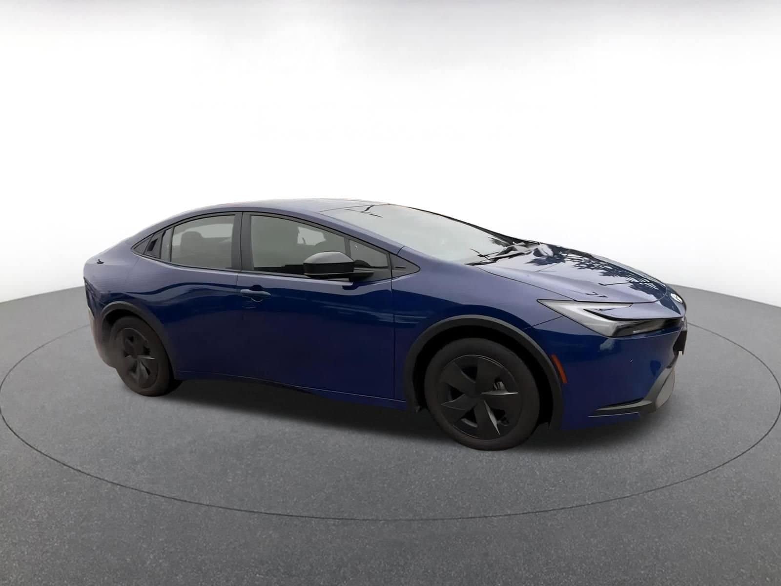 Thumbnail: 2025 Toyota Prius - 2