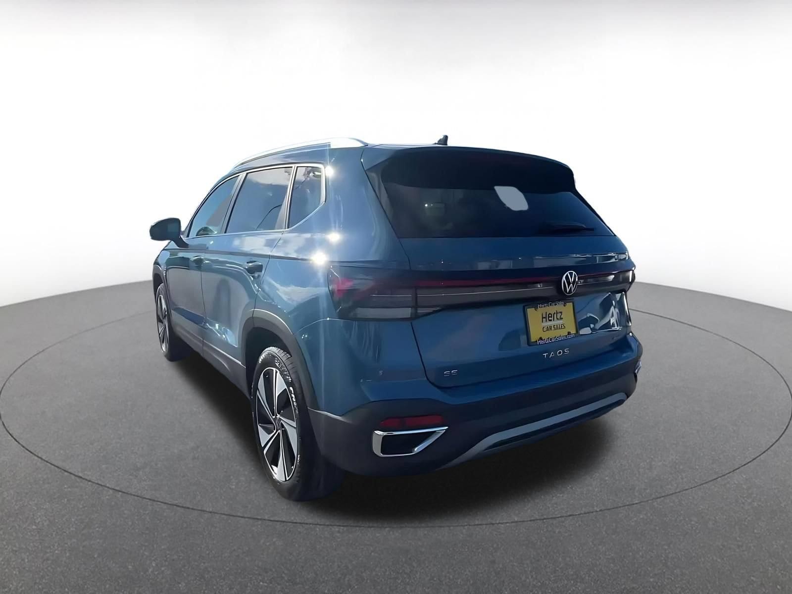 Thumbnail: 2026 Volkswagen Taos - 10