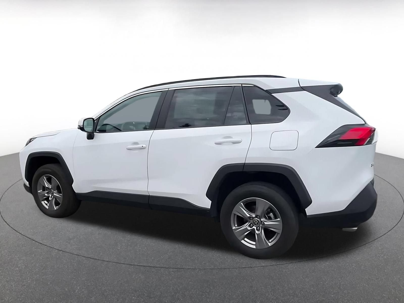 Thumbnail: 2025 Toyota RAV4 - 10
