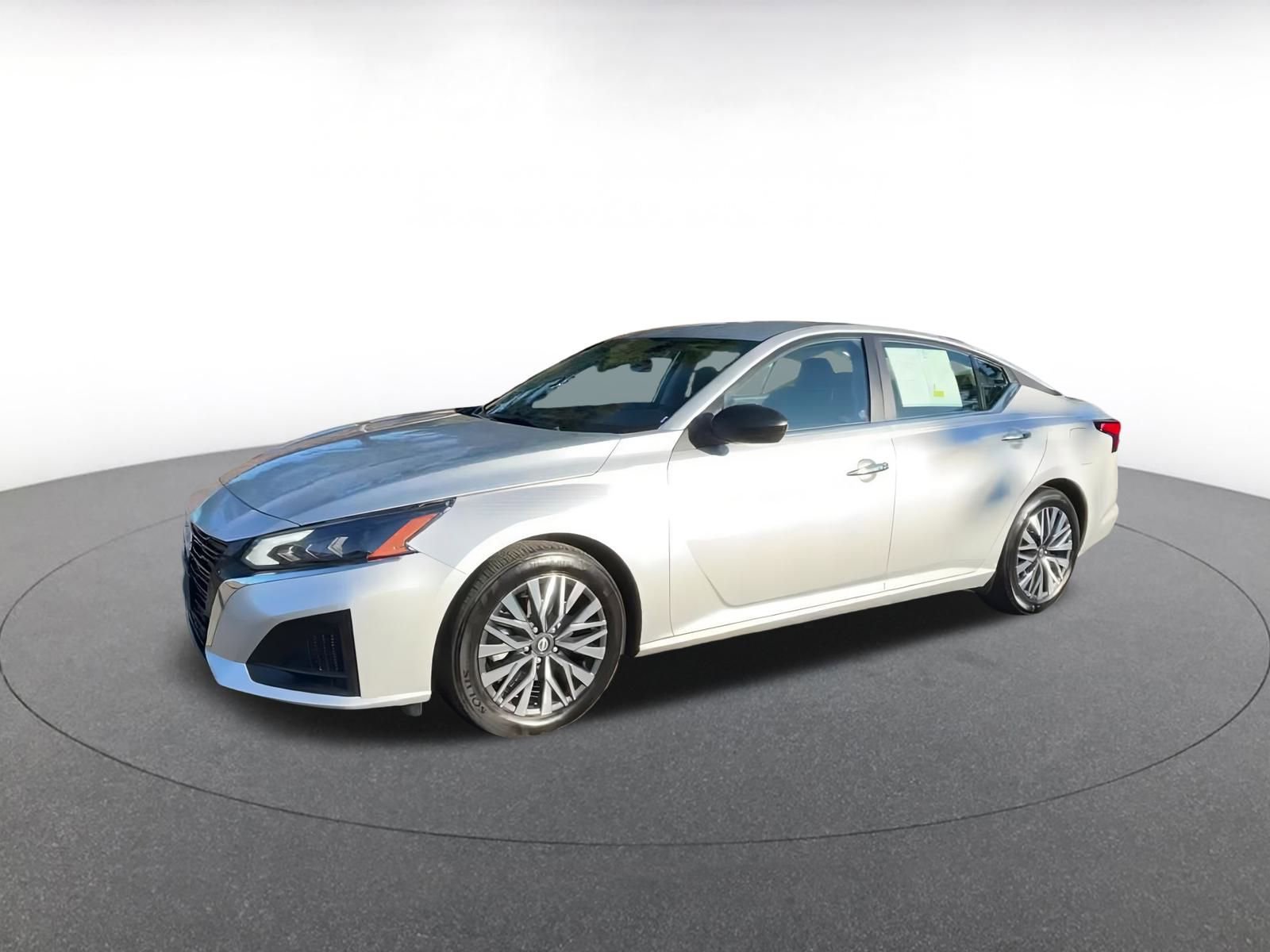 Thumbnail: 2024 Nissan Altima - 8