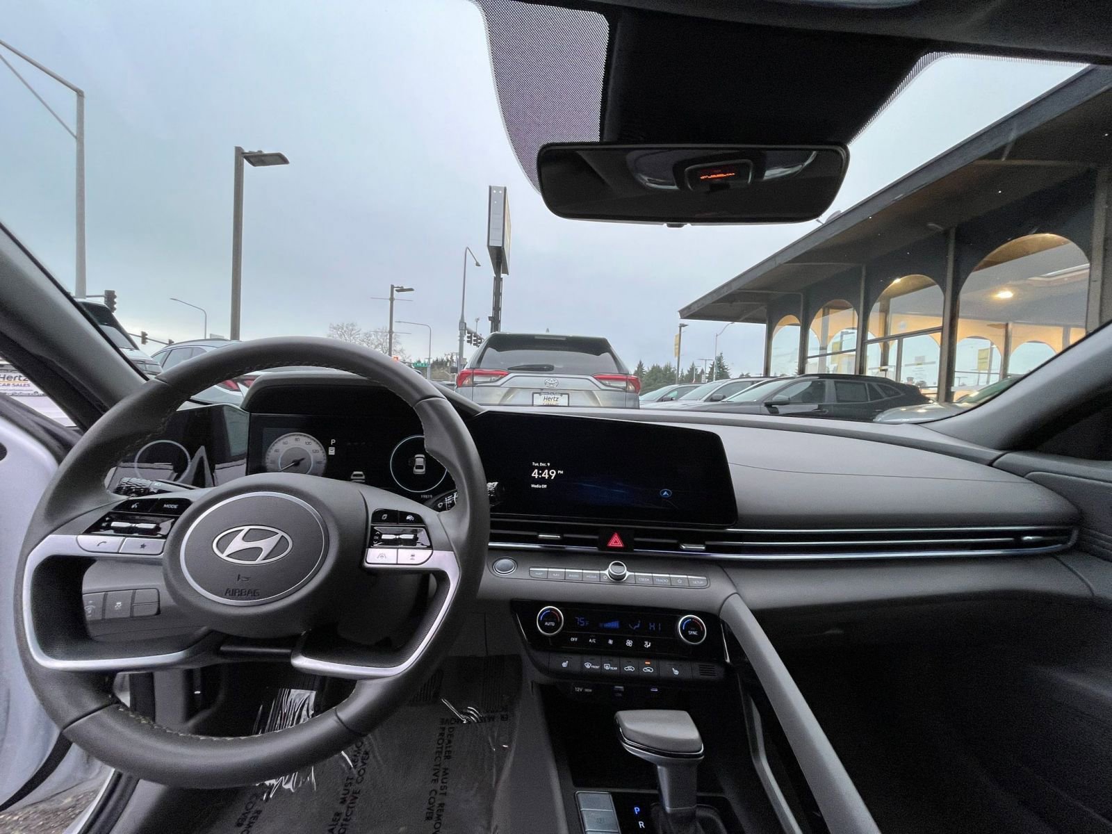 Thumbnail: 2025 Hyundai Elantra - 34