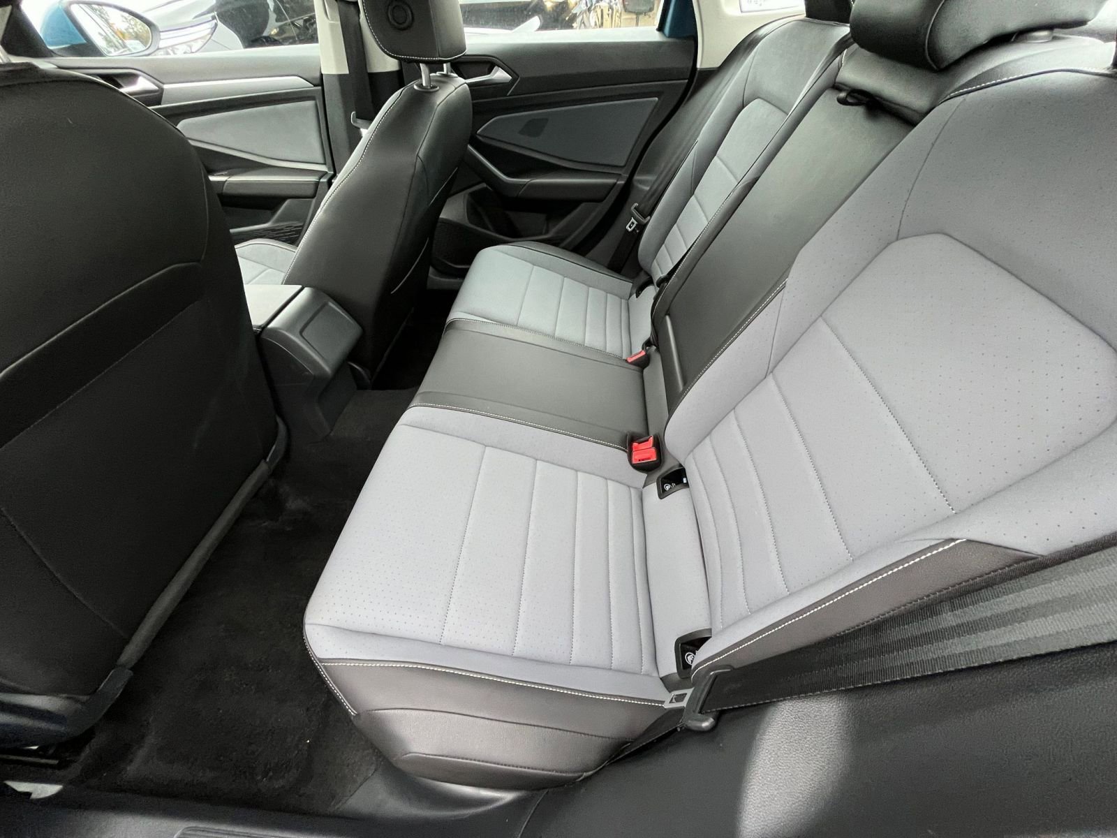 Thumbnail: 2025 Volkswagen Jetta - 25