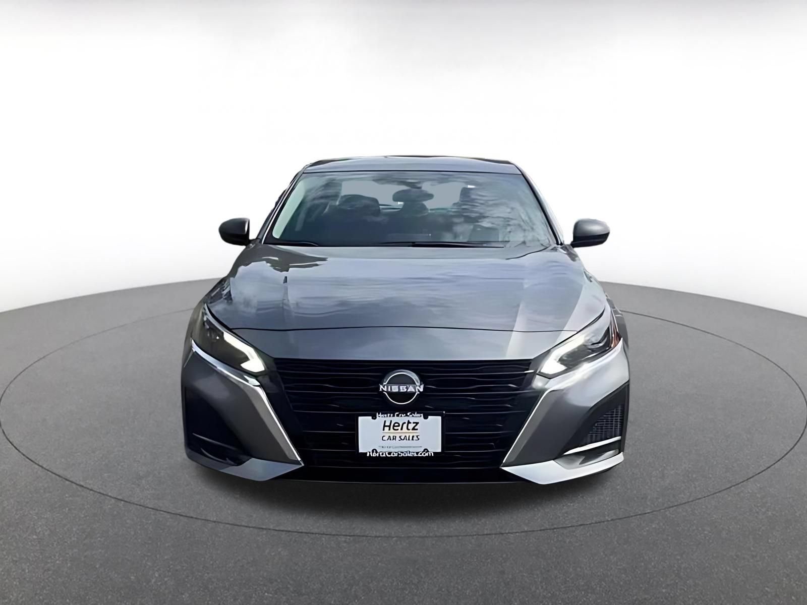 Thumbnail: 2025 Nissan Altima - 4