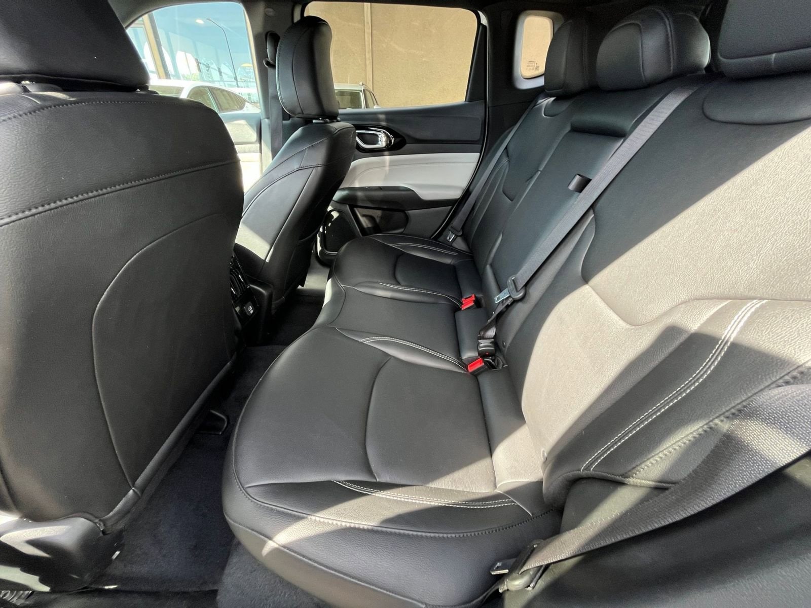 Thumbnail: 2025 Jeep Compass - 27
