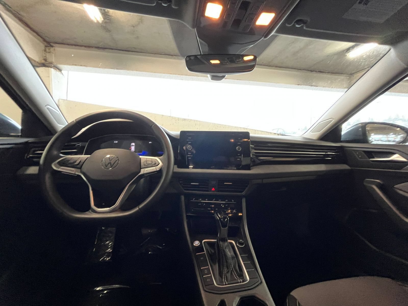 Thumbnail: 2025 Volkswagen Jetta - 35