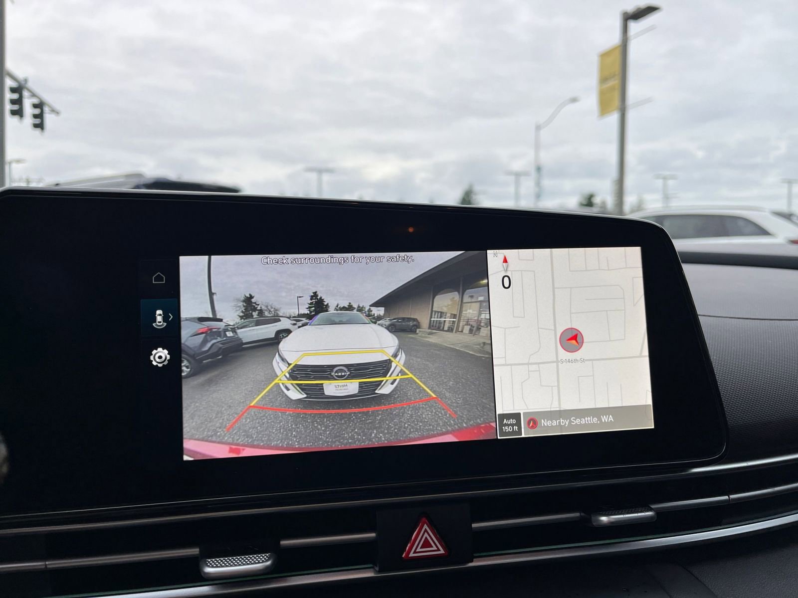 Thumbnail: 2025 Hyundai Elantra - 17