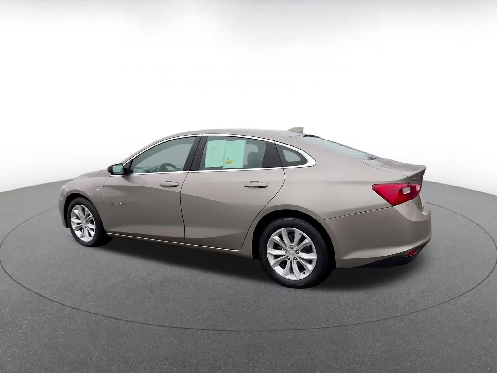 Thumbnail: 2024 Chevrolet Malibu - 10