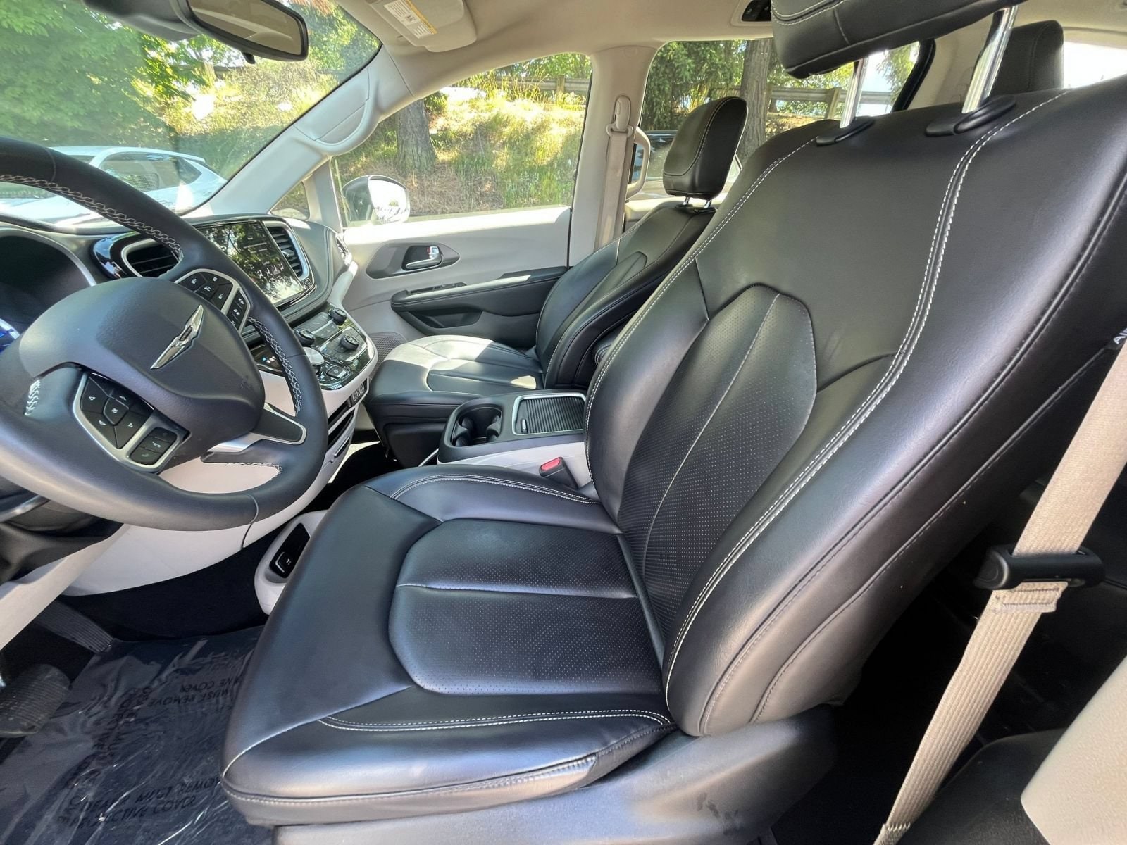 Thumbnail: 2023 Chrysler Pacifica - 29
