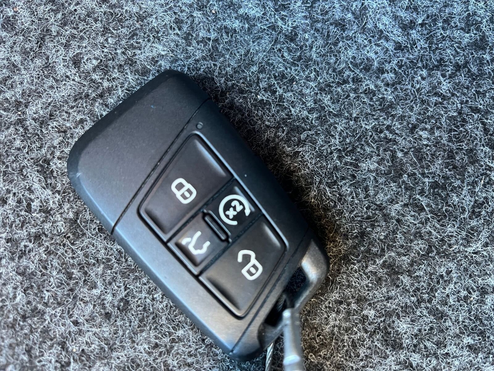 Thumbnail: 2025 Volkswagen Jetta - 27