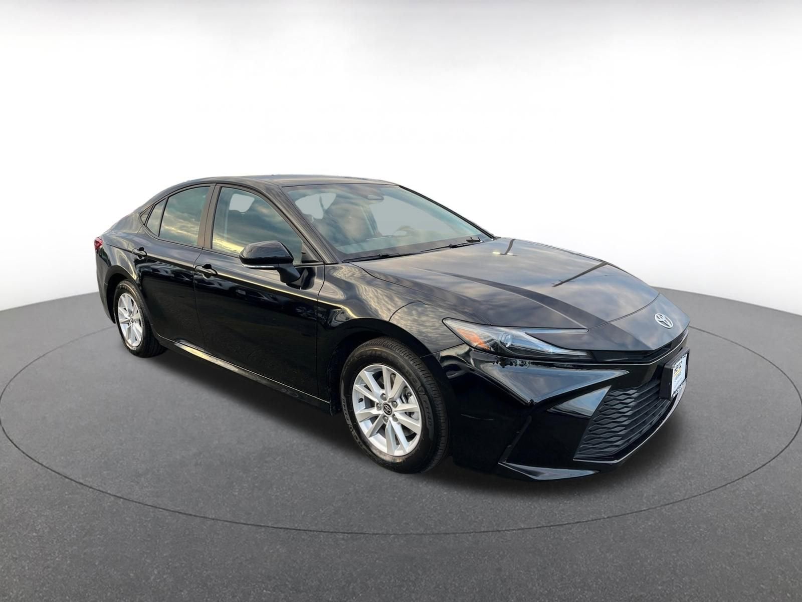 Thumbnail: 2025 Toyota Camry - 1