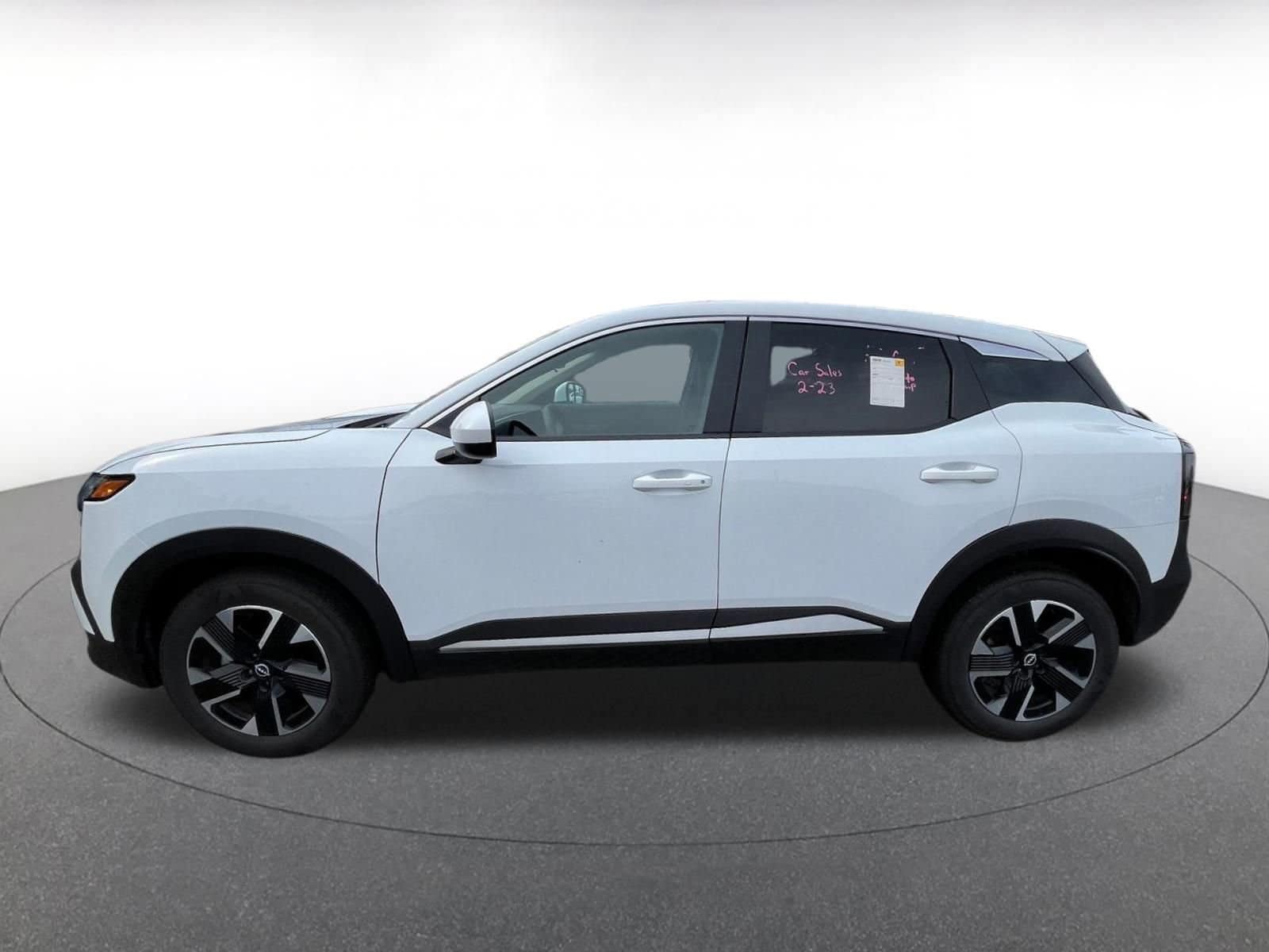 Thumbnail: 2025 Nissan Kicks - 4