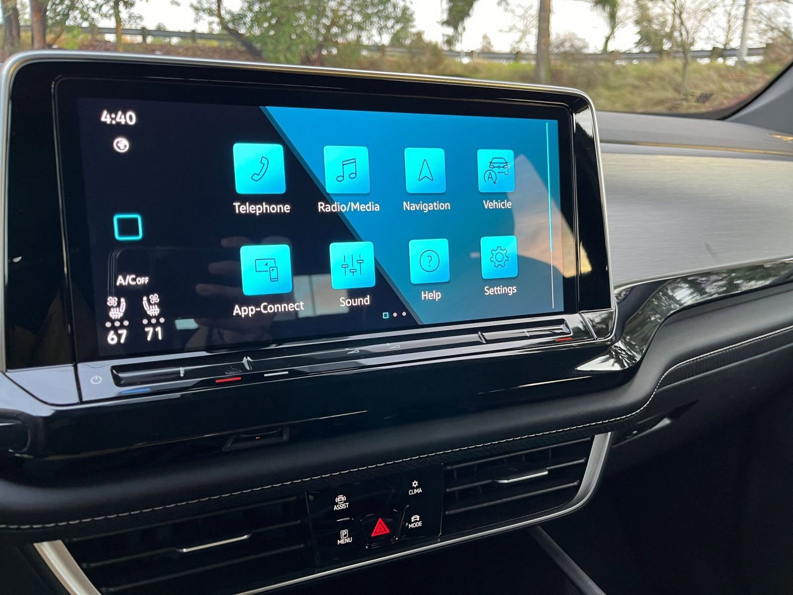 Thumbnail: 2025 Volkswagen Atlas - 21