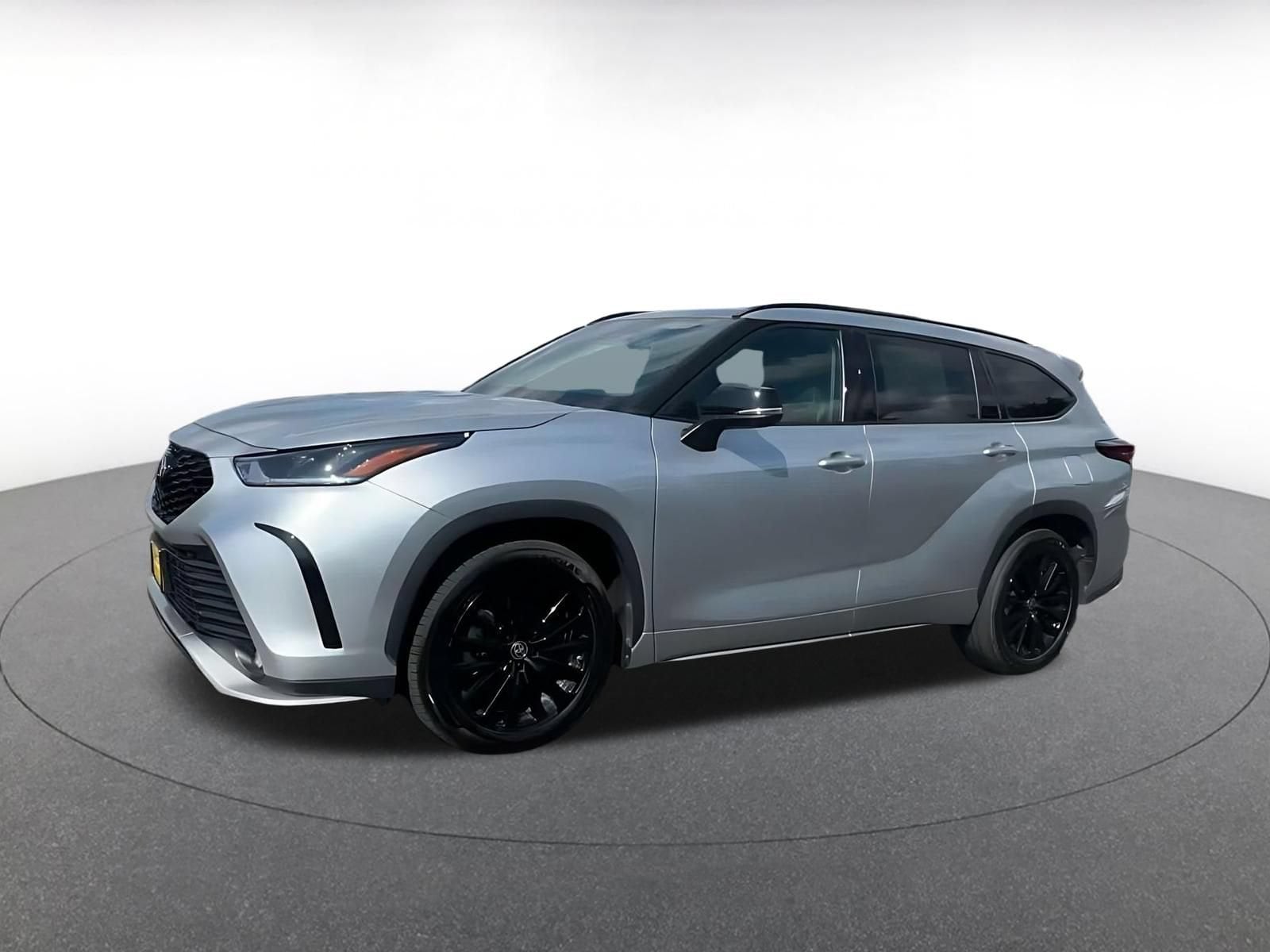 Thumbnail: 2025 Toyota Highlander - 8
