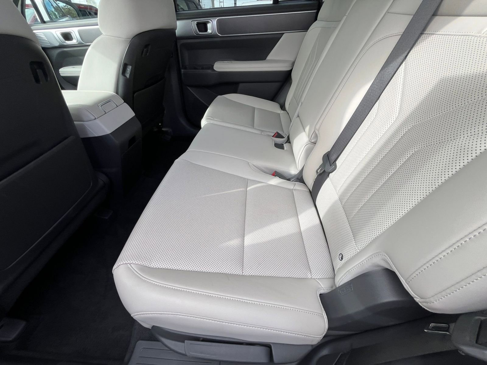 Thumbnail: 2025 Hyundai Santa Fe - 28