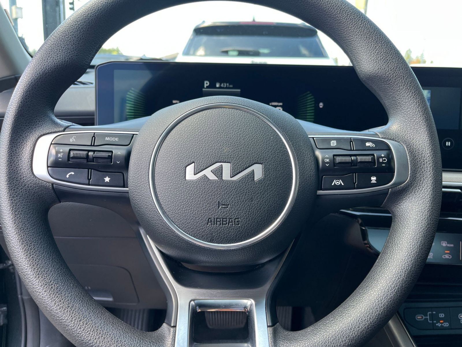 Thumbnail: 2025 Kia K5 - 29