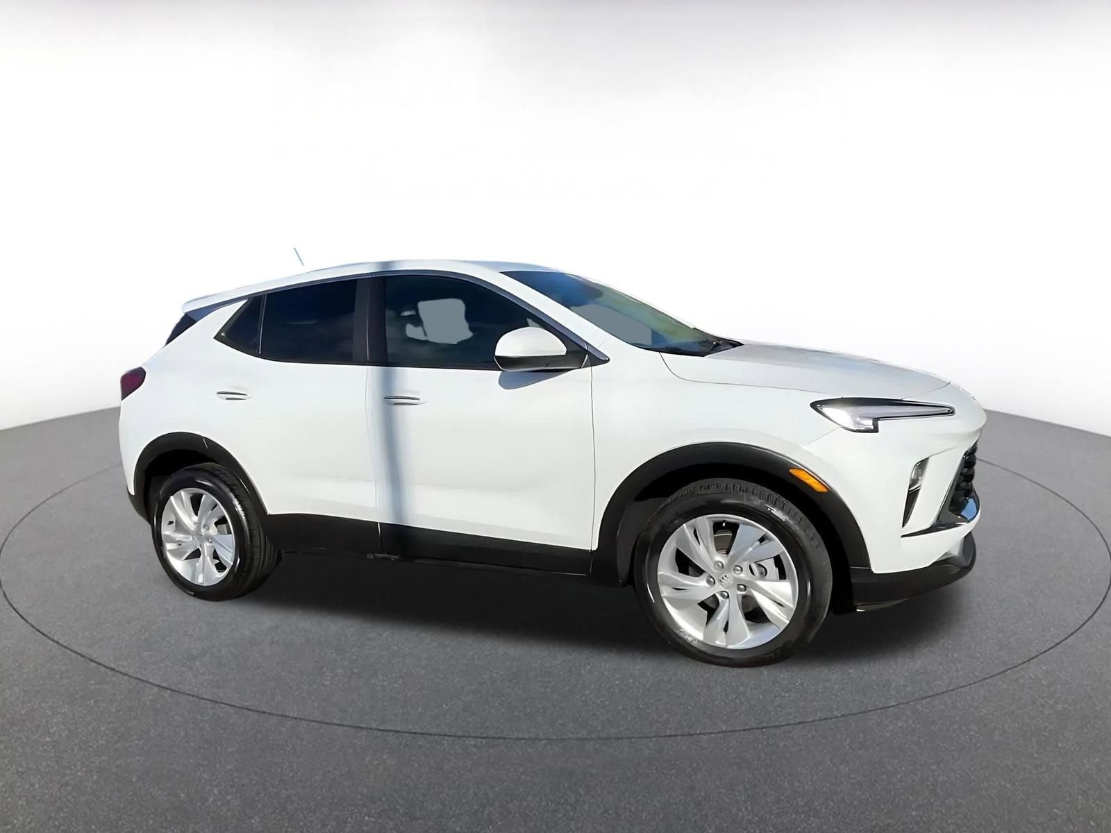 Thumbnail: 2025 Buick Encore GX - 2