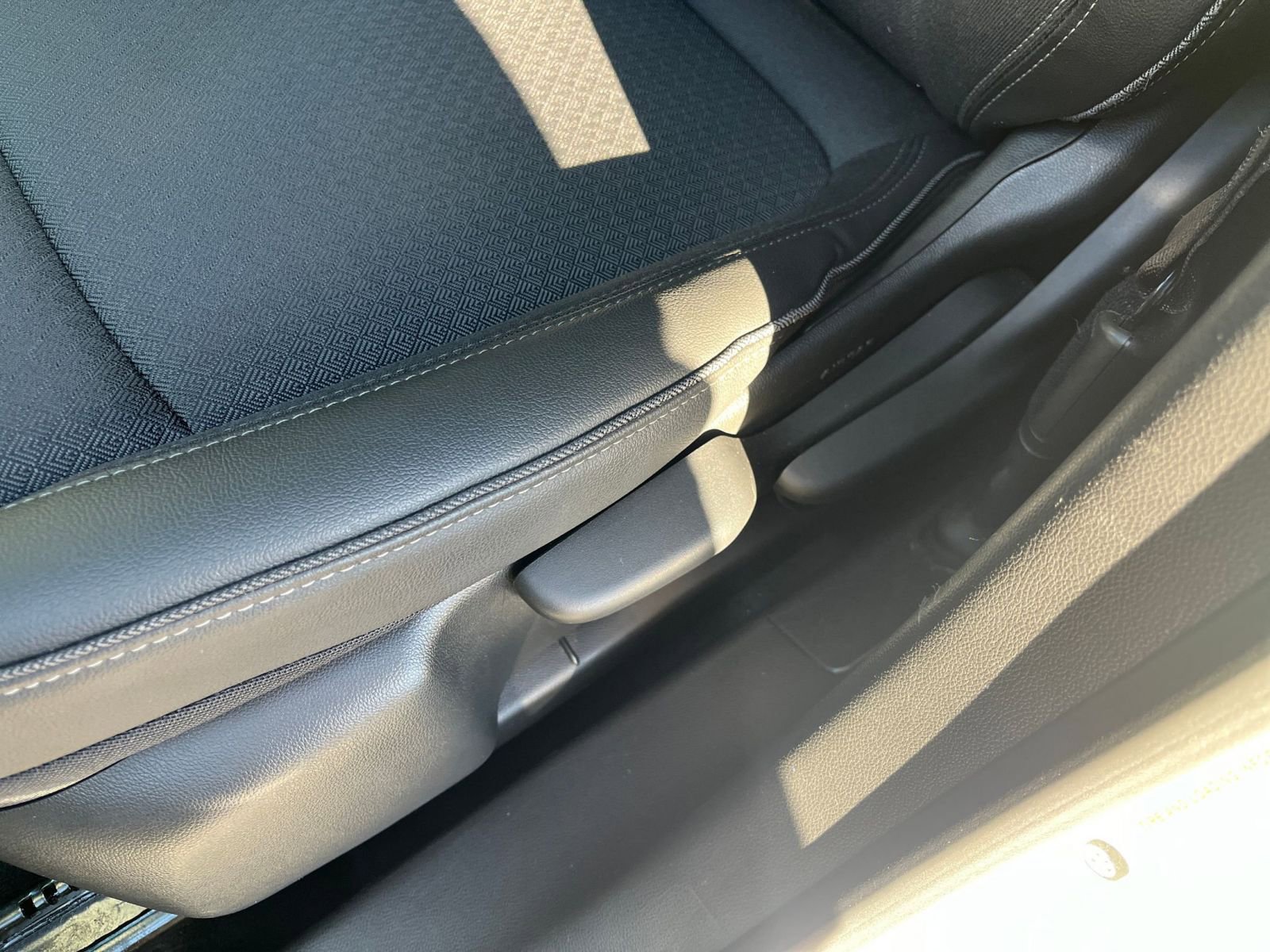 Thumbnail: 2025 Buick Encore GX - 22