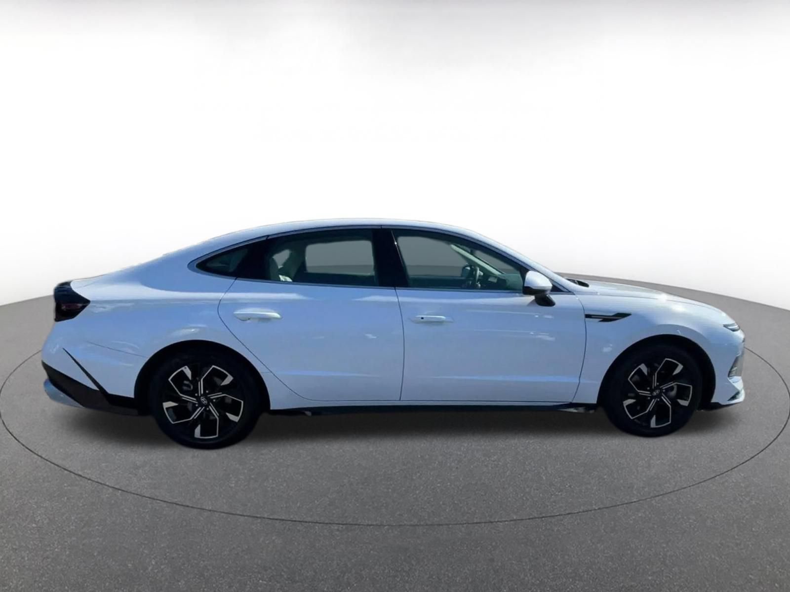 Thumbnail: 2025 Hyundai Sonata - 13