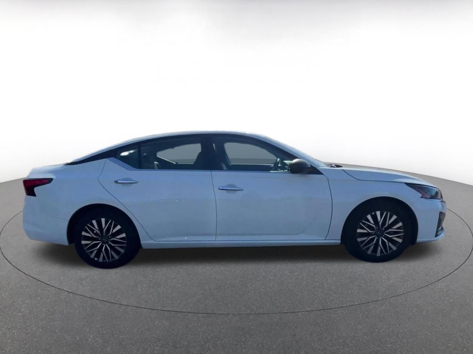 Thumbnail: 2025 Nissan Altima - 16