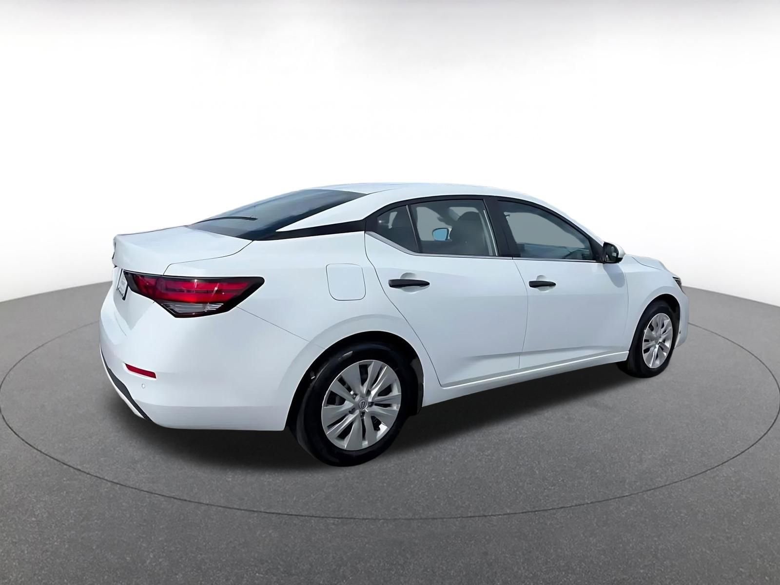 Thumbnail: 2025 Nissan Sentra - 15