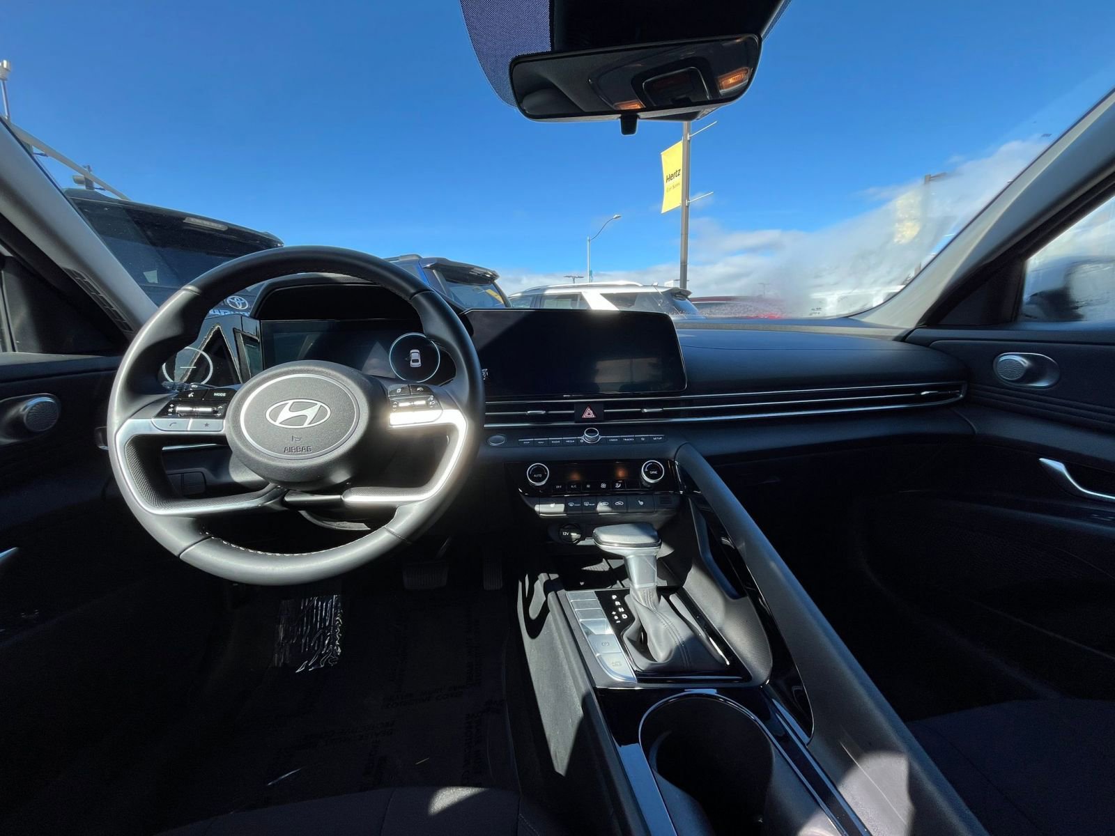 Thumbnail: 2025 Hyundai Elantra - 33