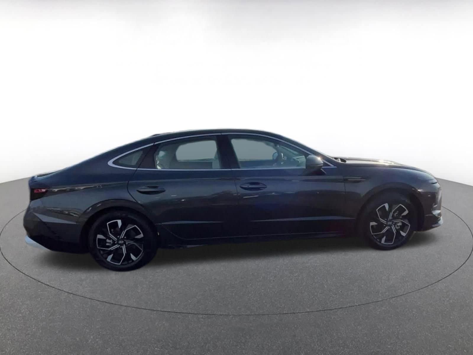 Thumbnail: 2025 Hyundai Sonata - 16