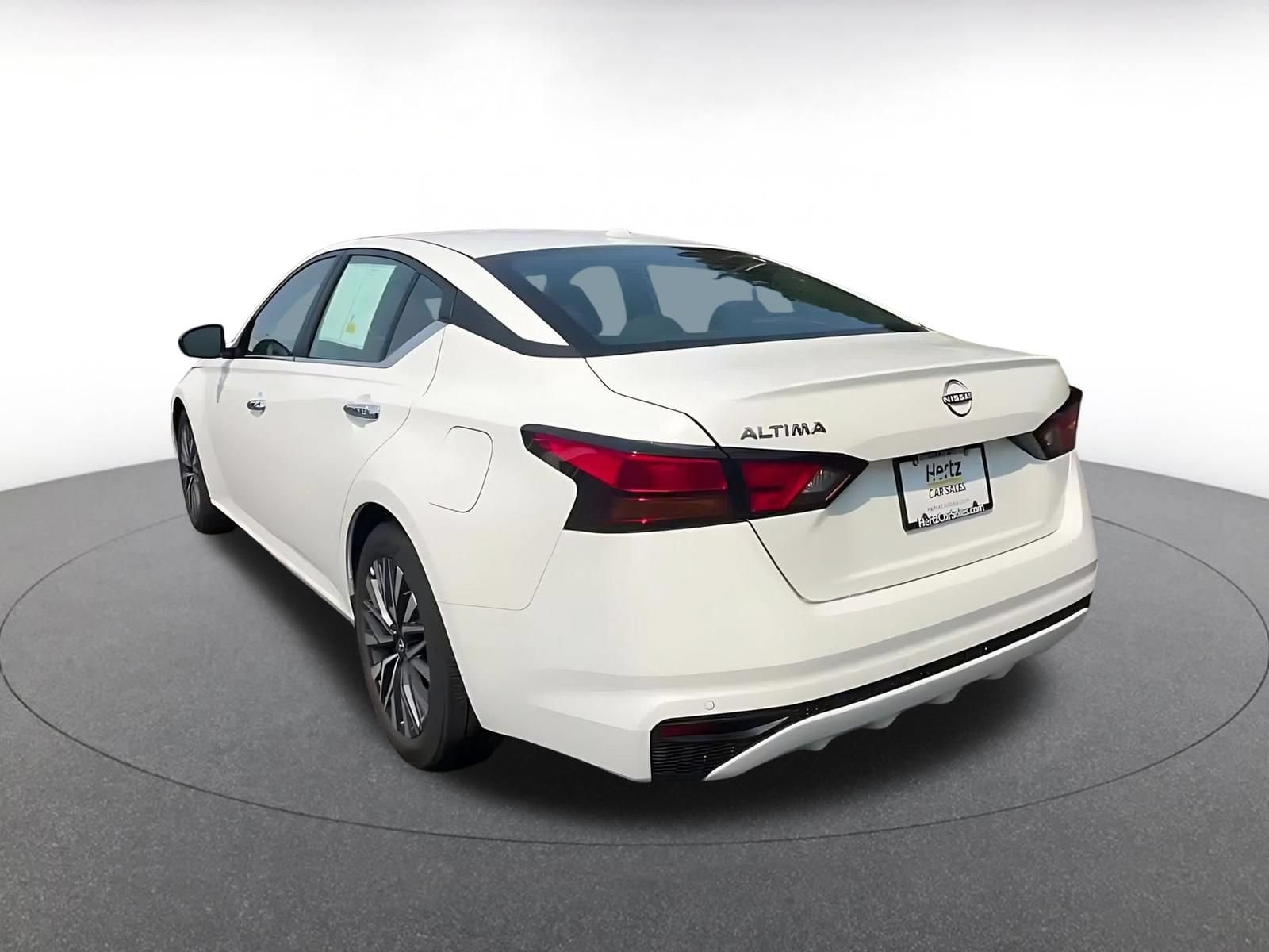 Thumbnail: 2025 Nissan Altima - 11