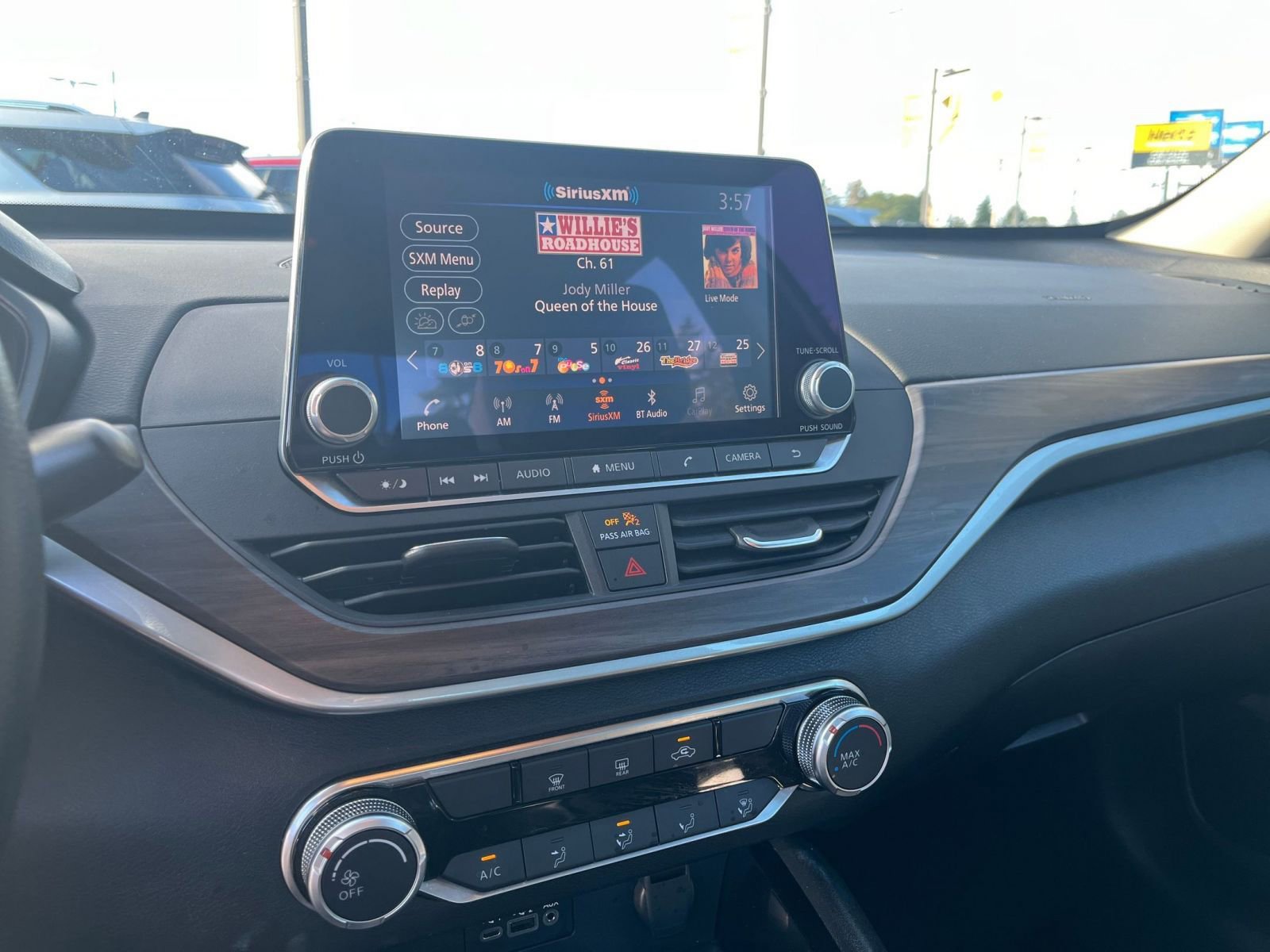 Thumbnail: 2024 Nissan Altima - 21