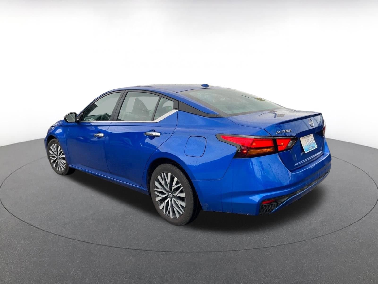 Thumbnail: 2025 Nissan Altima - 5