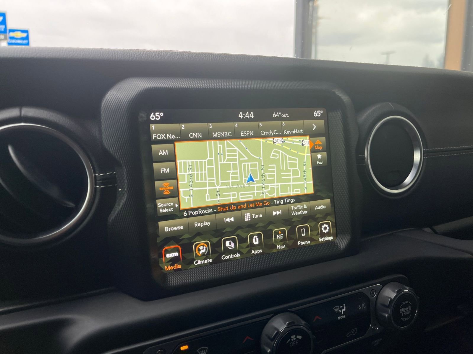 Thumbnail: 2023 Jeep Wrangler - 21