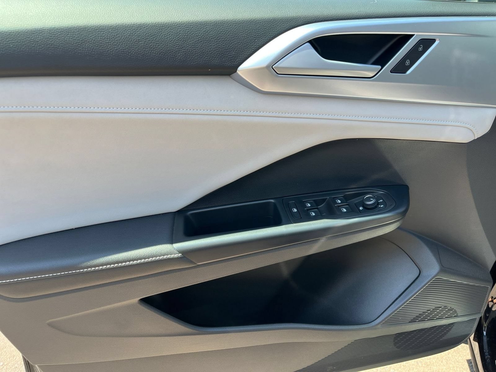 Thumbnail: 2026 Volkswagen Taos - 18