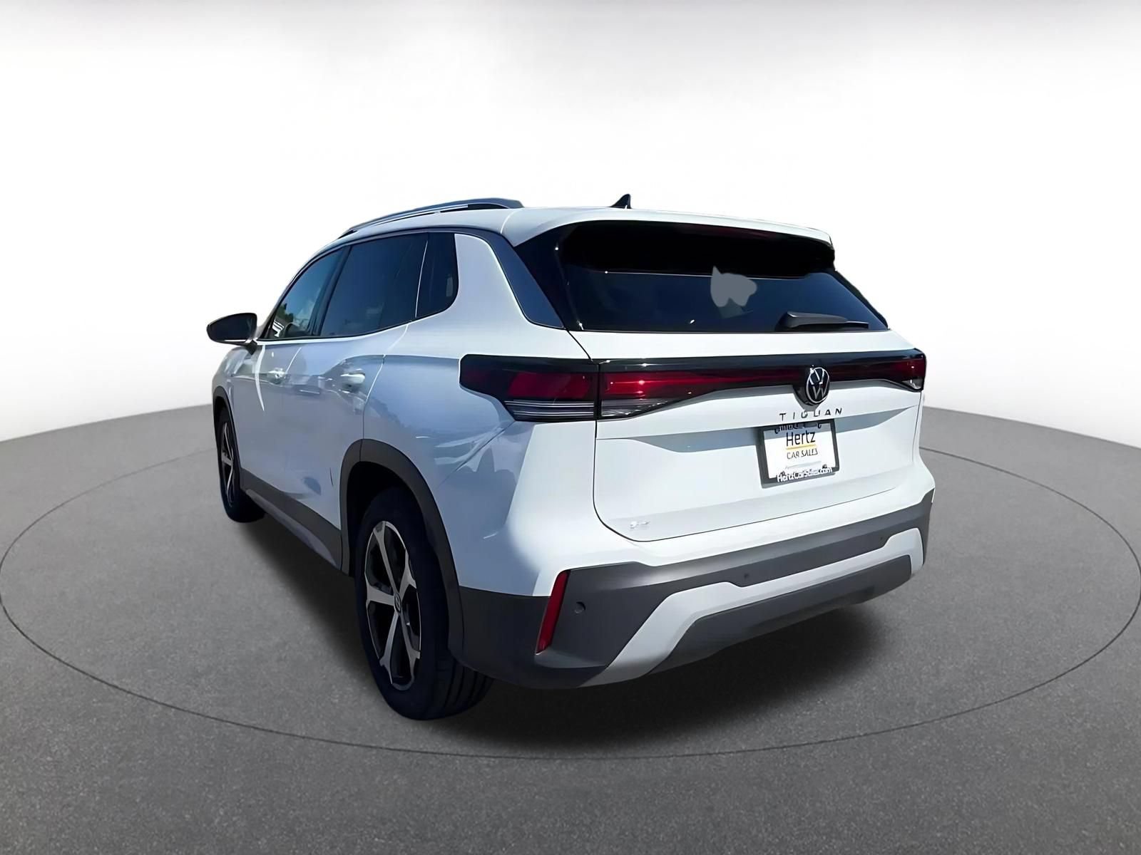 Thumbnail: 2026 Volkswagen Tiguan - 9