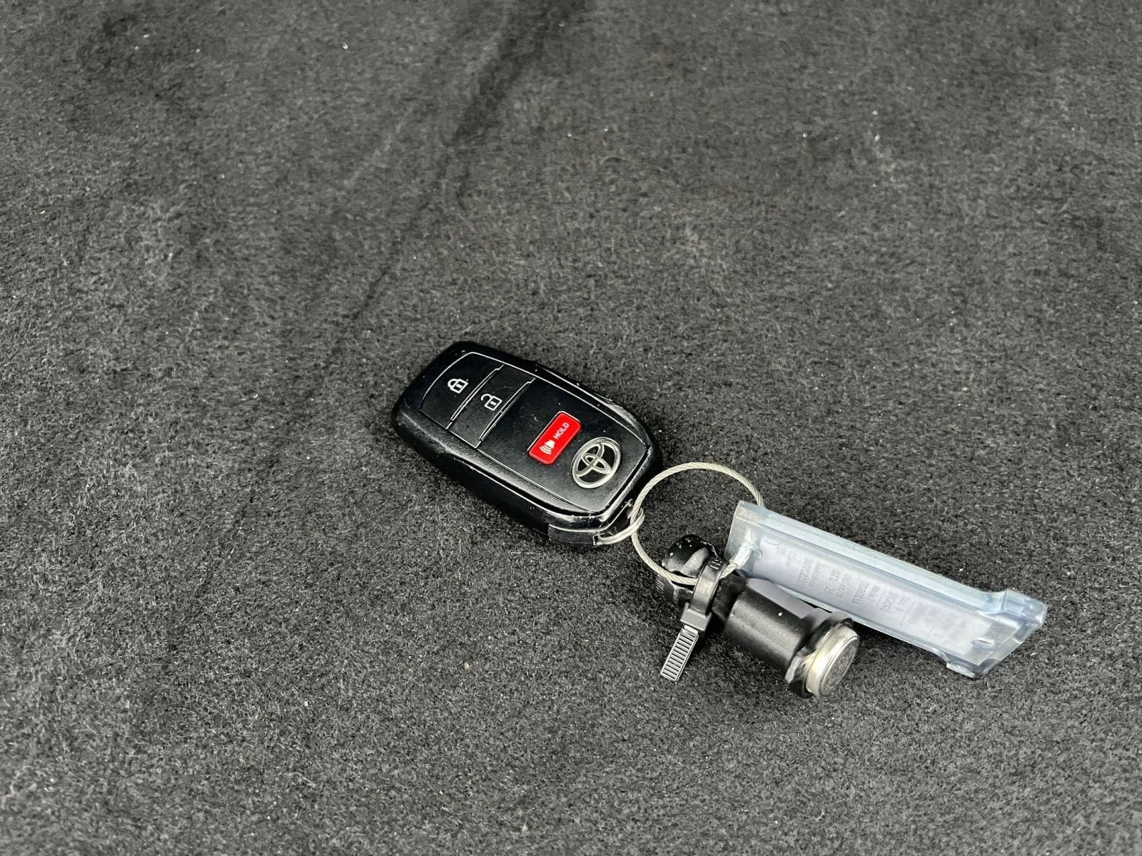 Thumbnail: 2025 Toyota Corolla Cross - 22