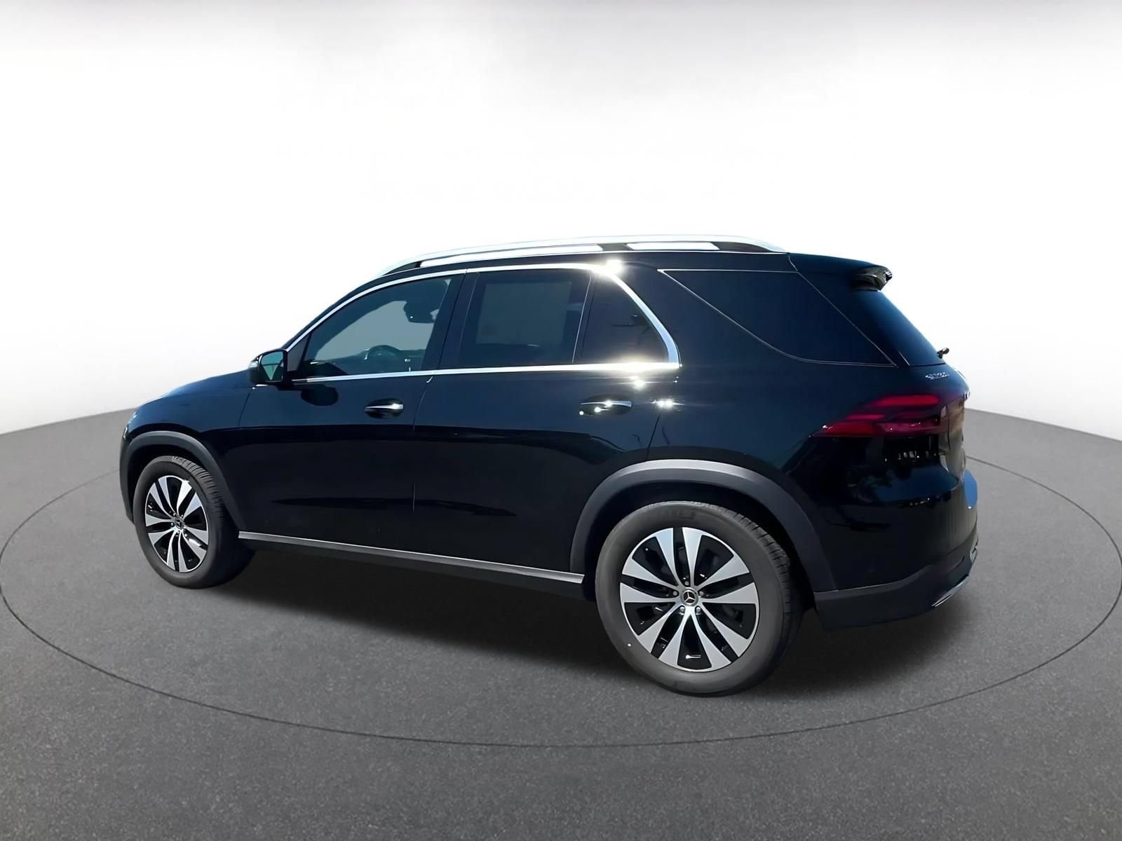 Thumbnail: 2026 Mercedes-Benz GLE - 9