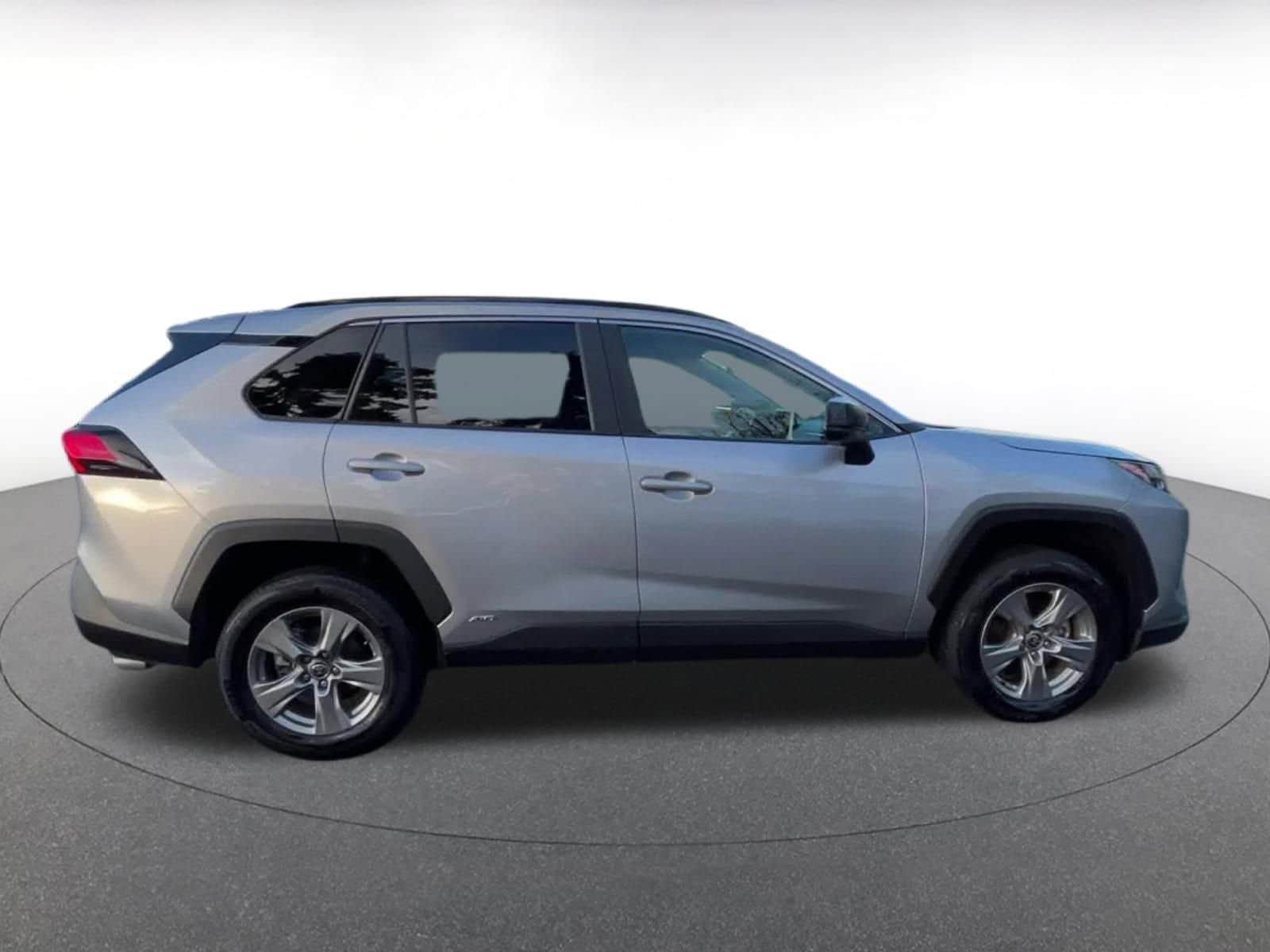 Thumbnail: 2025 Toyota RAV4 - 16