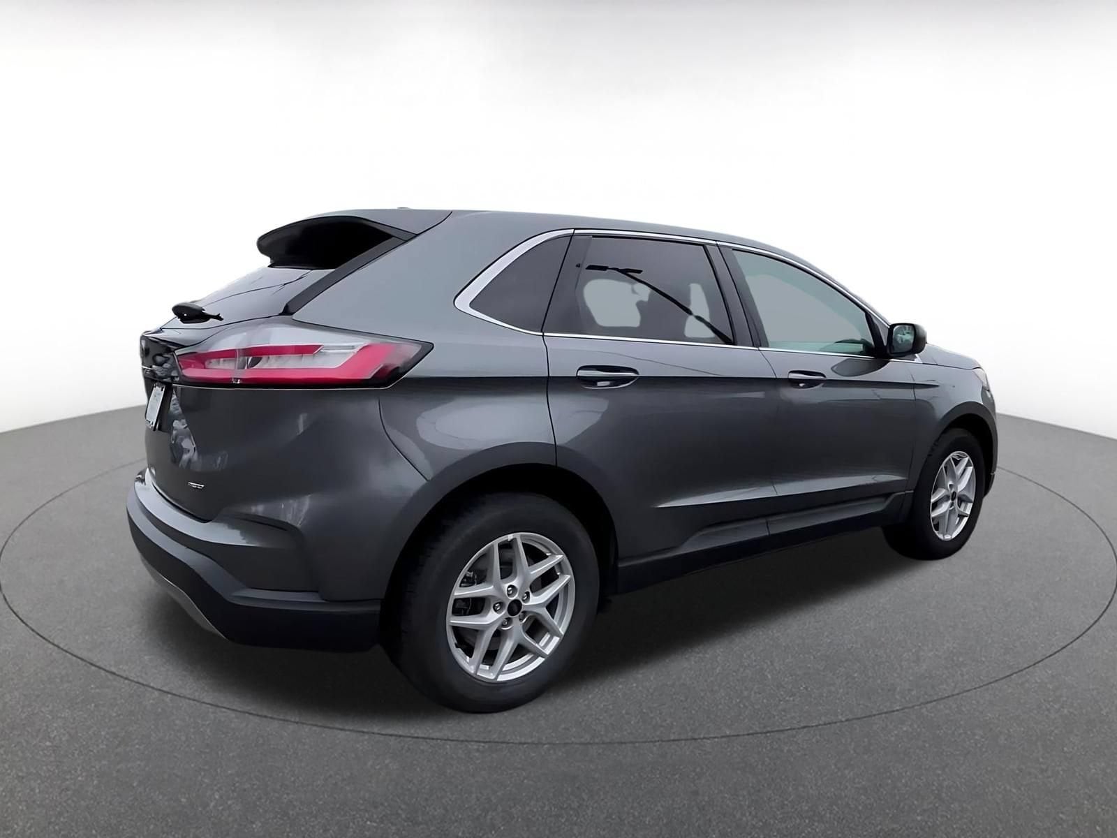 Thumbnail: 2024 Ford Edge - 15