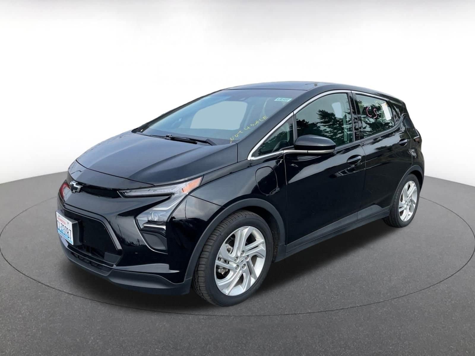 Thumbnail: 2023 Chevrolet Bolt EV - 3