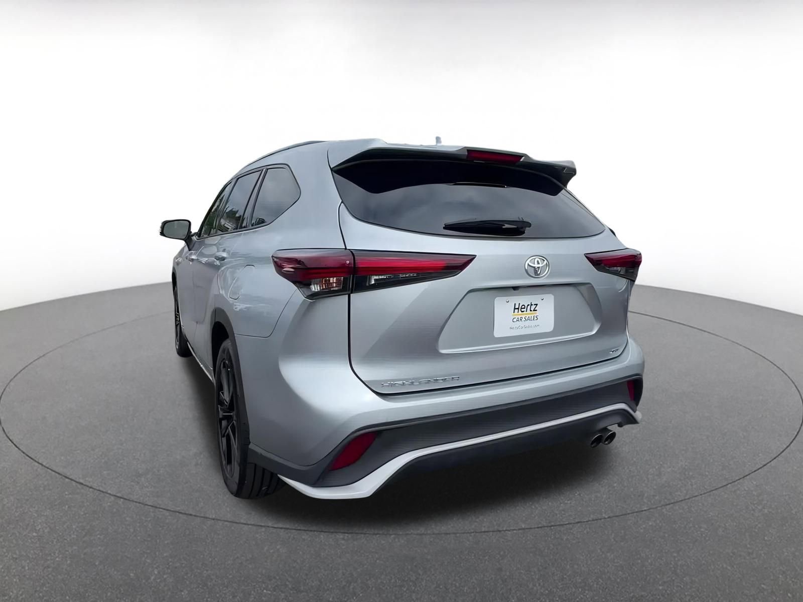 Thumbnail: 2024 Toyota Highlander - 11