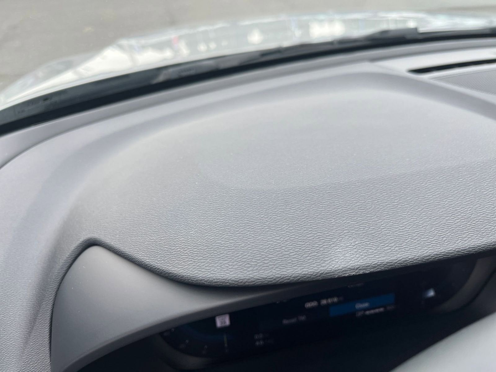 Thumbnail: 2024 Volvo XC40 - 34