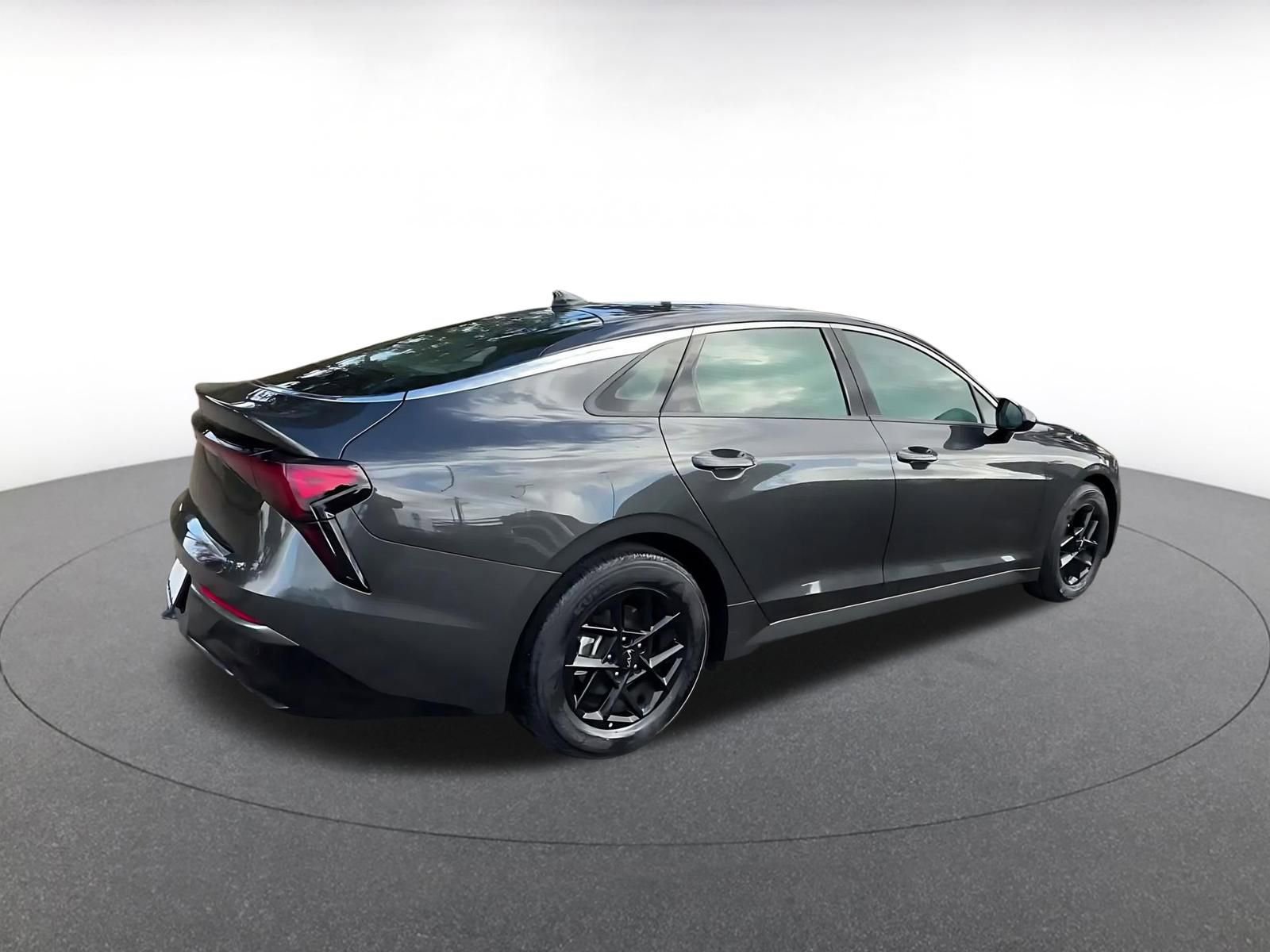 Thumbnail: 2025 Kia K5 - 15